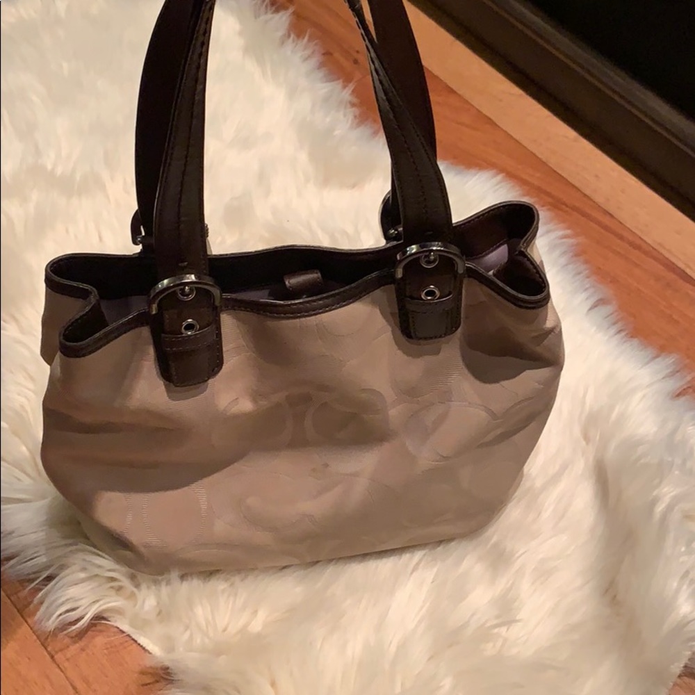 Light tan signature Coach tote